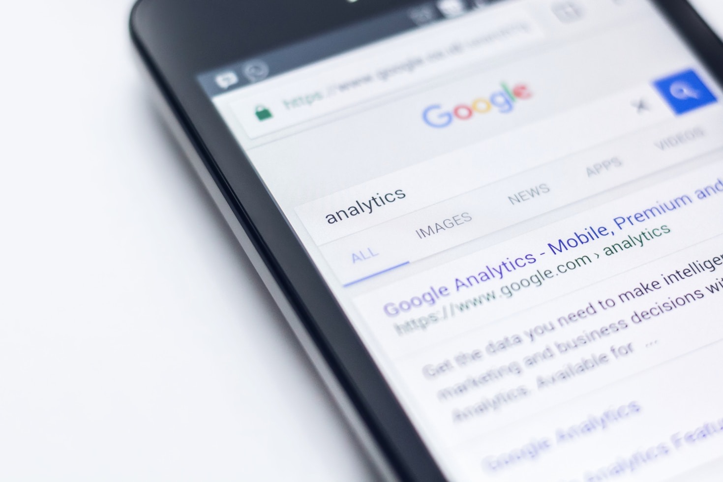 Building Trust With Effective Local Branding Tactics